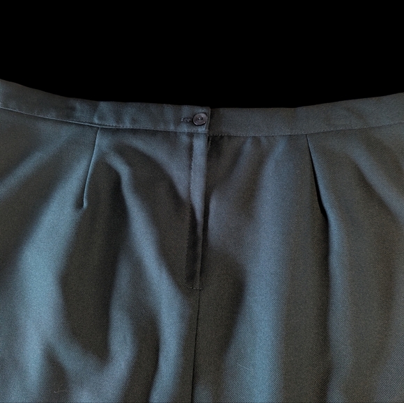 Plus size (22) Dark Green pleated skirt Vintage 90s - Picture 5 of 6